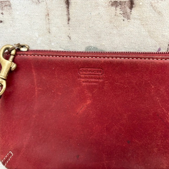 Coach Red Maroon Leather Erikson Coin Purse Credit Card Wallet Wristlet - Picture 2 of 6